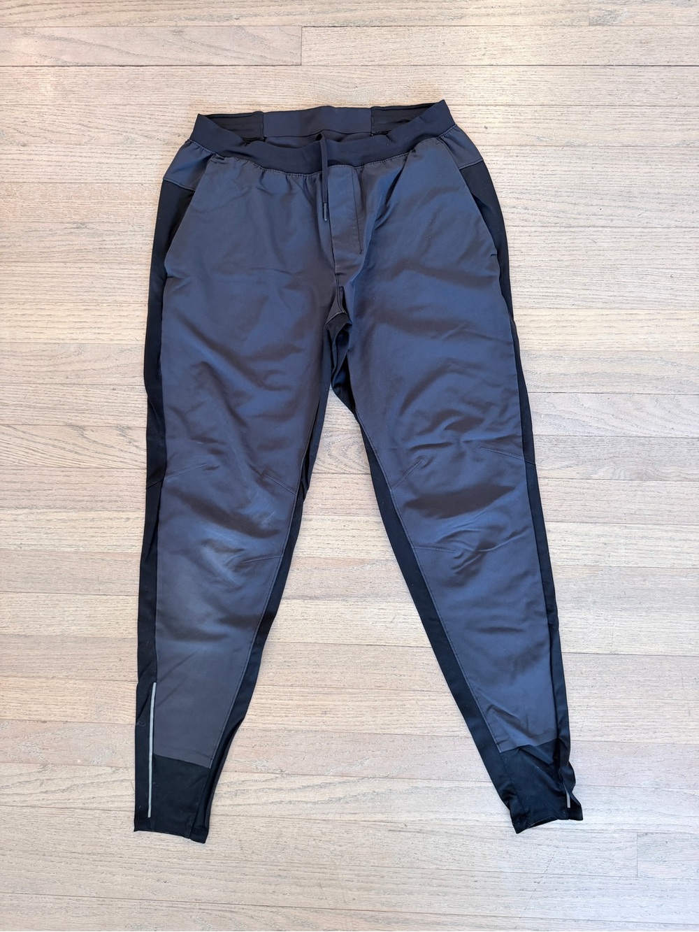 lululemon athletica Men's Surge Jogger Pants in Black